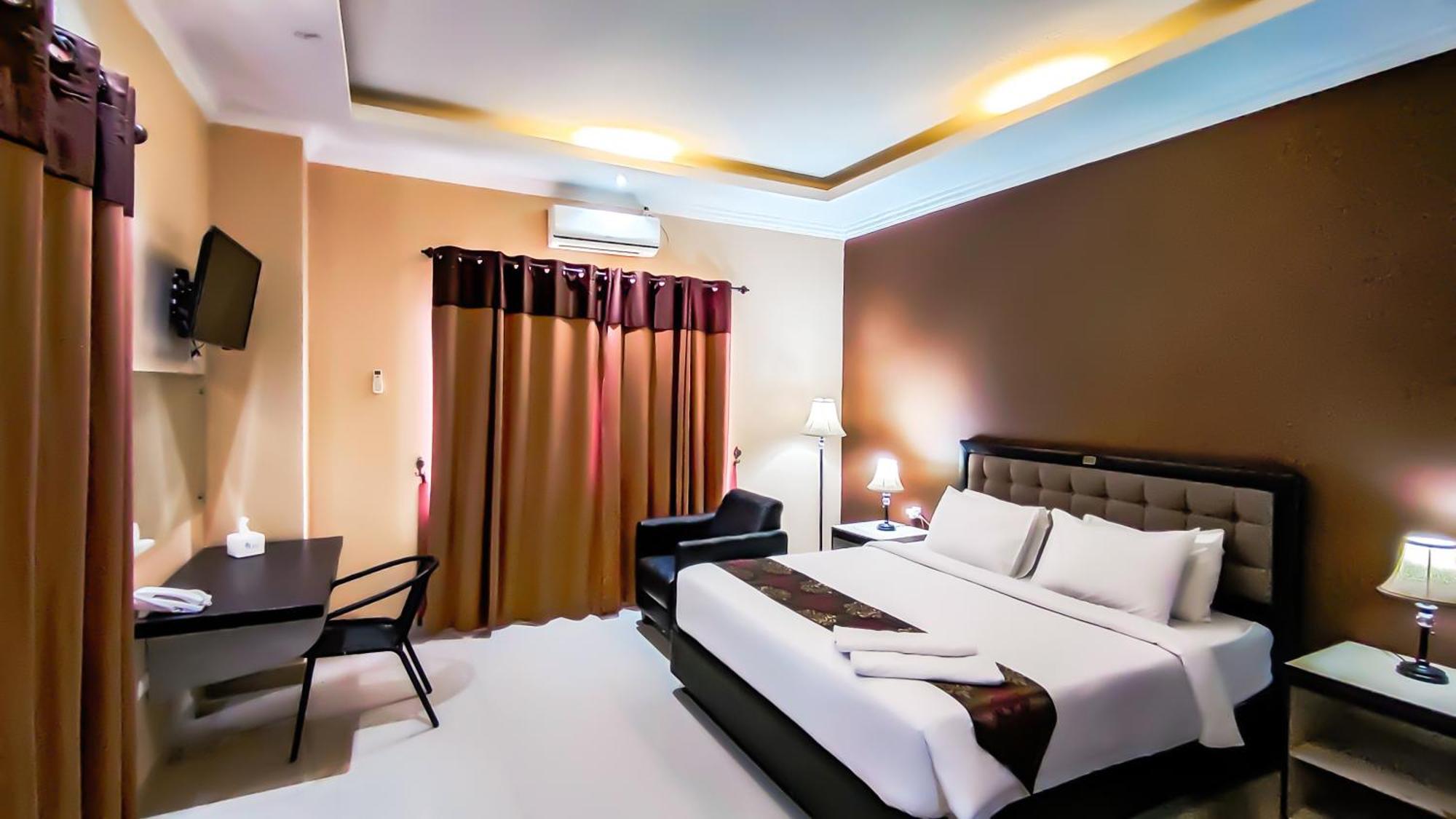 Jts Hotel Sinabono Exterior photo