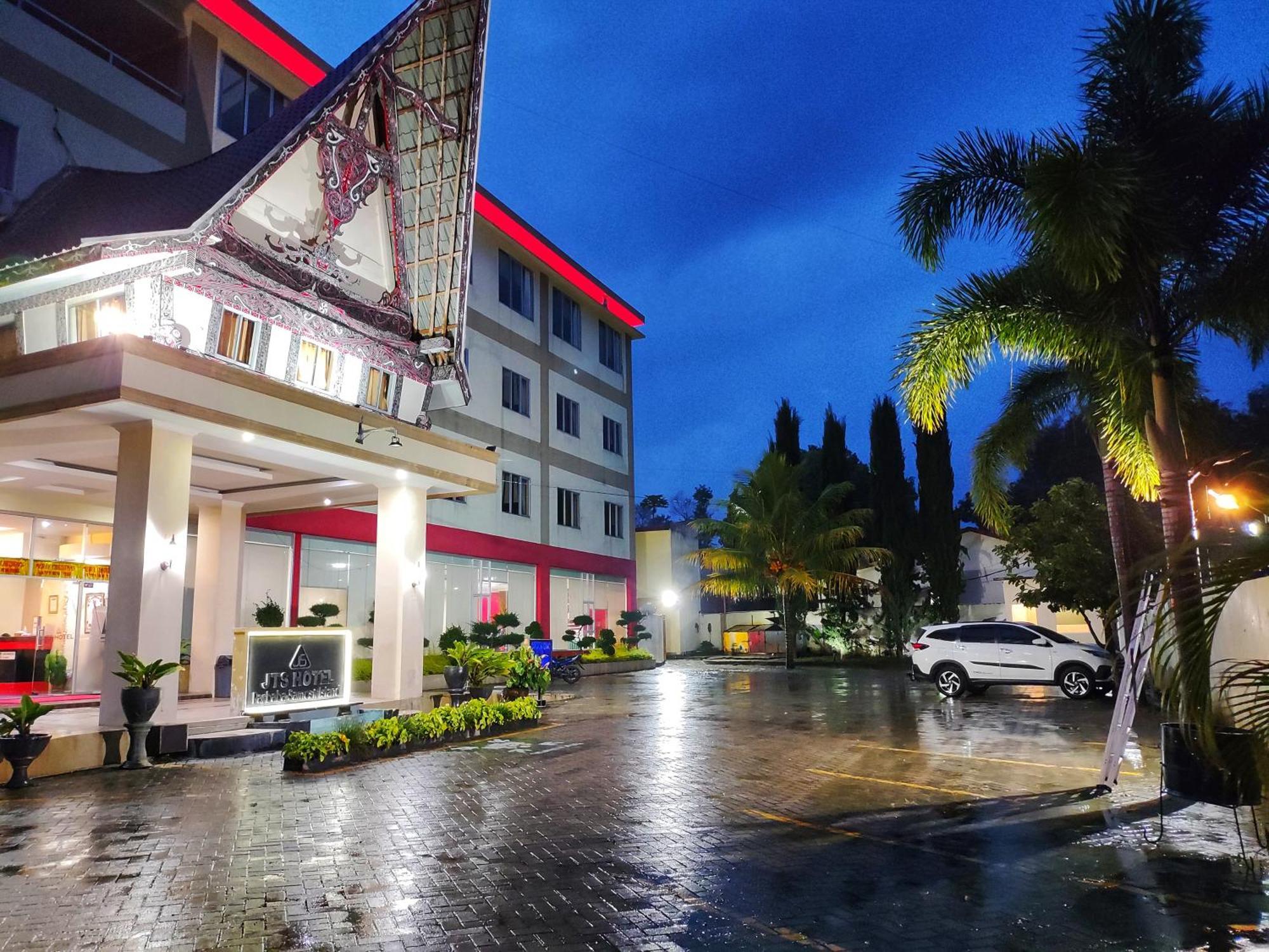 Jts Hotel Sinabono Exterior photo